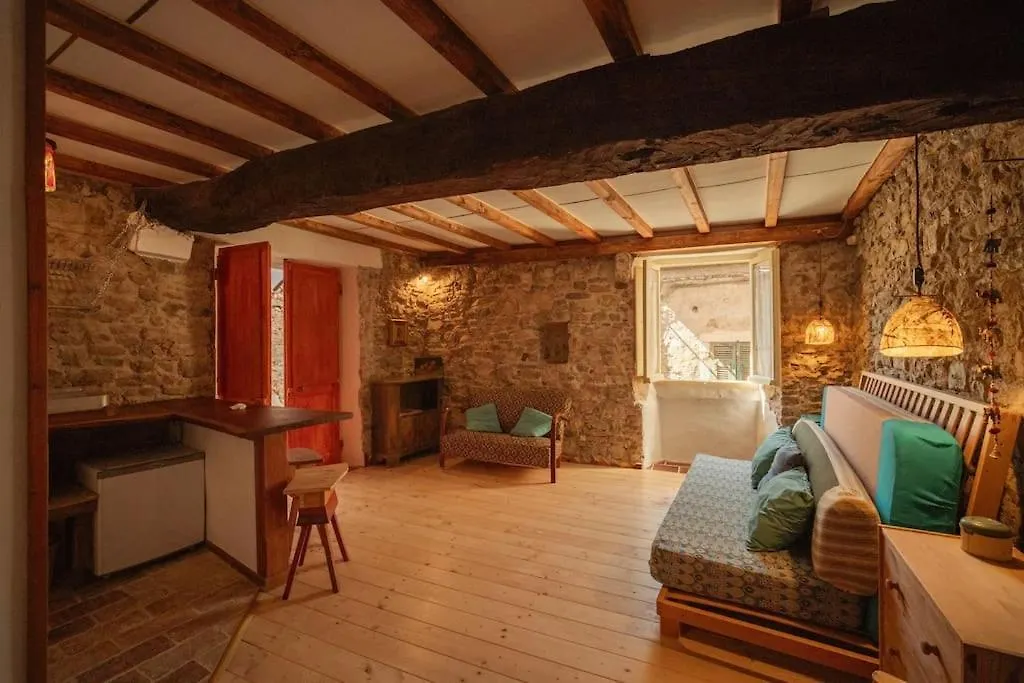 Alloro Loft Storico أركولا 0*,